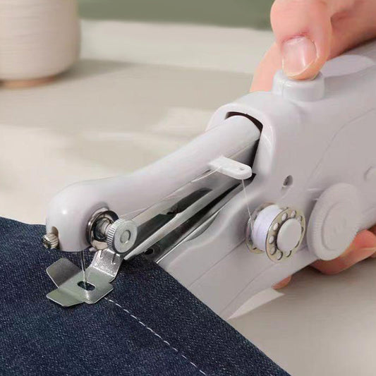 💥 Nu 50% Korting｜Mini Elektrische Naaimachine – Compact, Lichtgewicht & Supereenvoudig in Gebruik 🧵✨