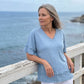 🌸 Elegante Dames Top met V-hals – Luchtige Stof & Comfortabele Losse Pasvorm ✨