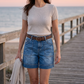 👖 Bermuda Denimshort voor Dames – Comfortabele Pasvorm & Praktische Zakken ☀️
